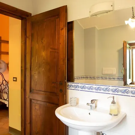 Pardi Country house